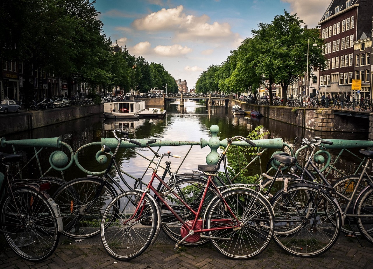 canals and bikes and the expat startup scene